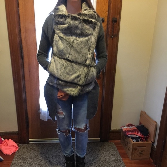 HELMUT LANG flux fur vest in black & white - Picture 4 of 4